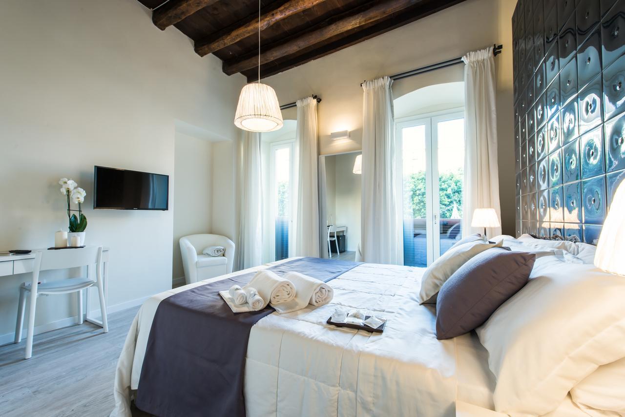 Luxuryenne Hotel Cagliari Ngoại thất bức ảnh