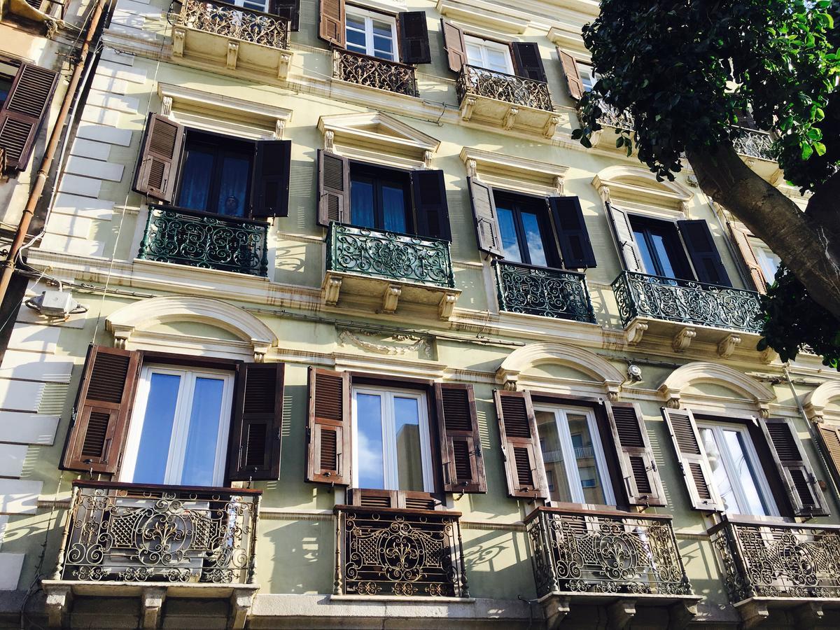 Luxuryenne Hotel Cagliari Ngoại thất bức ảnh